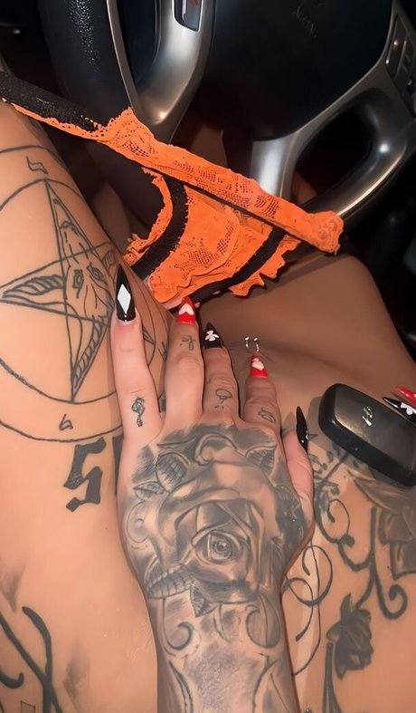 Naakte gelekte OnlyFans-foto van Mamacita
