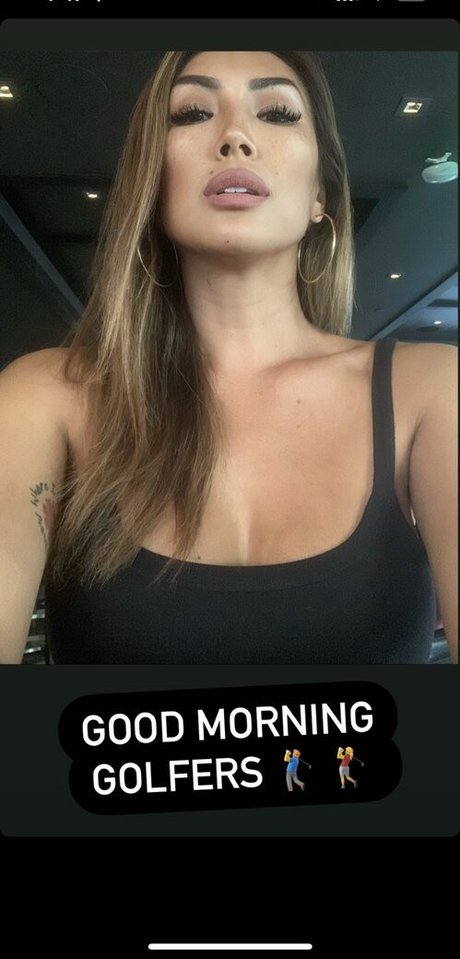 Naakte gelekte OnlyFans-foto van Geena Martinez