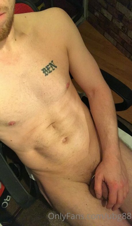 Naakte gelekte OnlyFans-foto van Ubg88