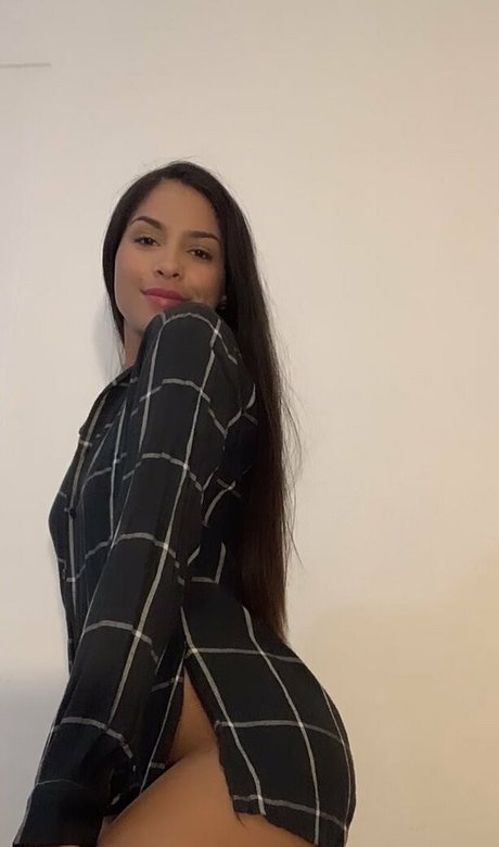 Naakte gelekte OnlyFans-foto van Emilymoonroe