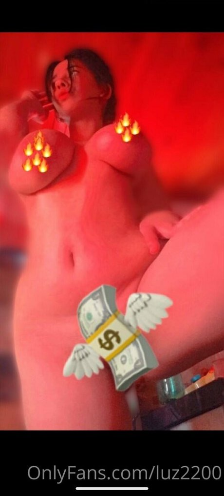 Naakte gelekte OnlyFans-foto van Luz2200