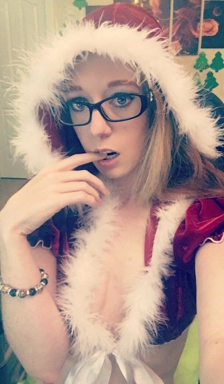 Naakte gelekte OnlyFans-foto van Lilrayne