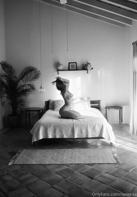 Naakte gelekte OnlyFans-foto van Rachelnoir