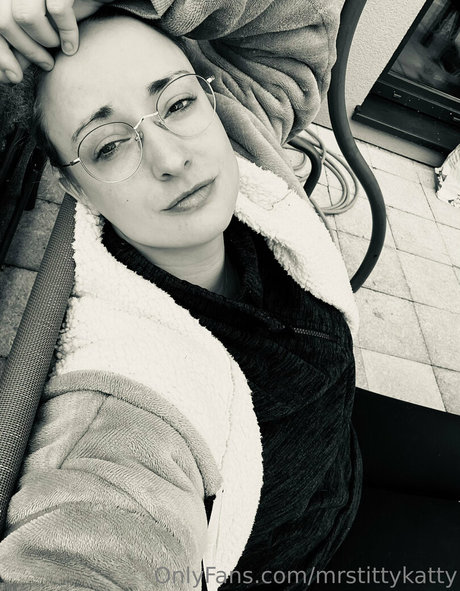 Naakte gelekte OnlyFans-foto van Mrstittykatty