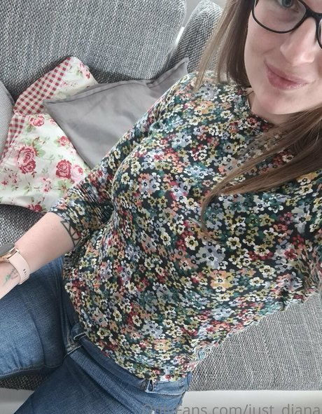 Naakte gelekte OnlyFans-foto van Justdiana