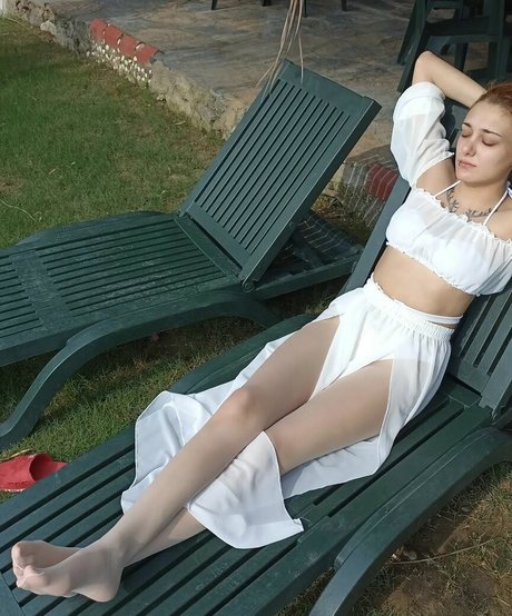 Naakte gelekte OnlyFans-foto van Sweet Nothings