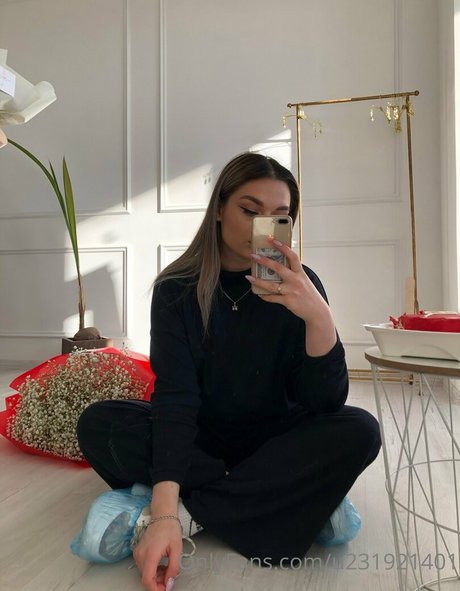 Naakte gelekte OnlyFans-foto van Cassieflower