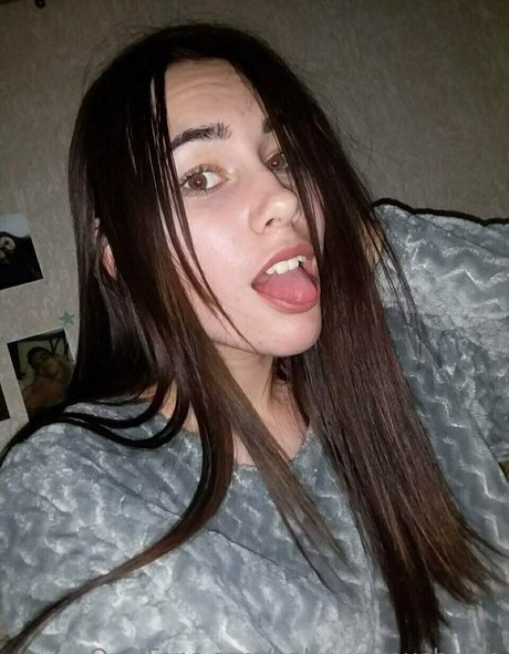 Naakte gelekte OnlyFans-foto van Babyuntouchable