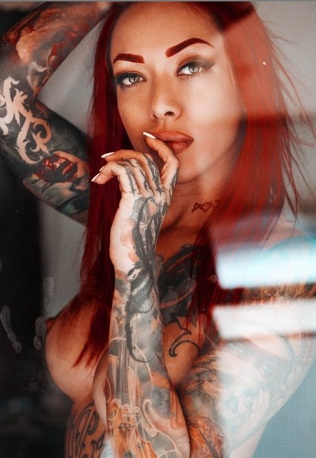 Naakte gelekte OnlyFans-foto van Valentina Ryabova