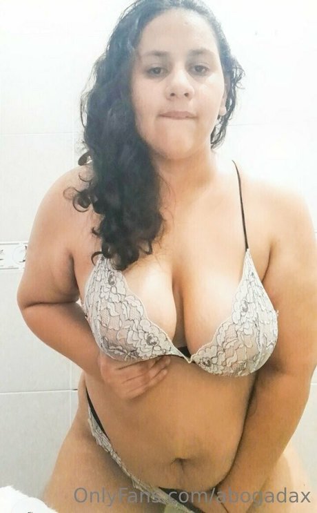 Naakte gelekte OnlyFans-foto van Jennx23