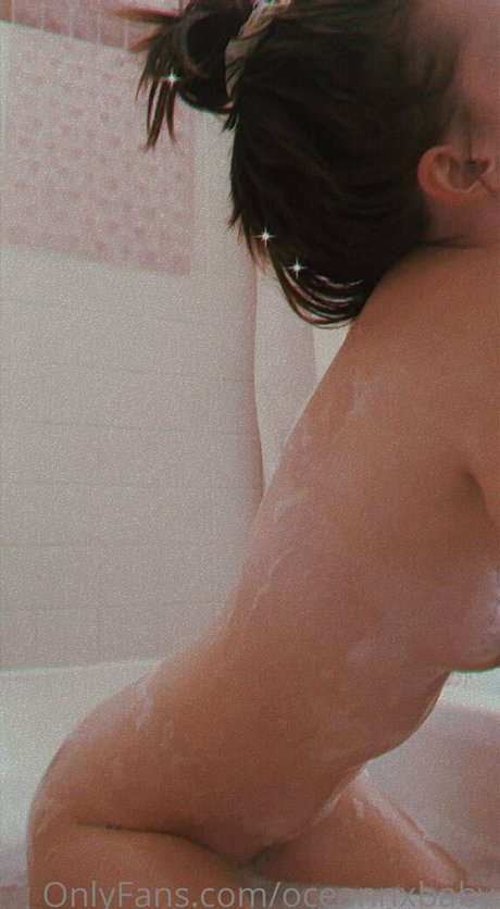 Naakte gelekte OnlyFans-foto van Oceannxbaby