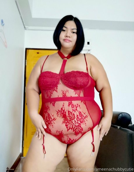 Naakte gelekte OnlyFans-foto van Ameenachubbycutie