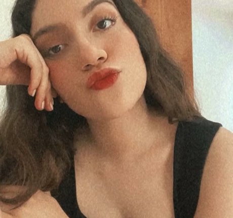 Naakte gelekte OnlyFans-foto van Valeria Alcala