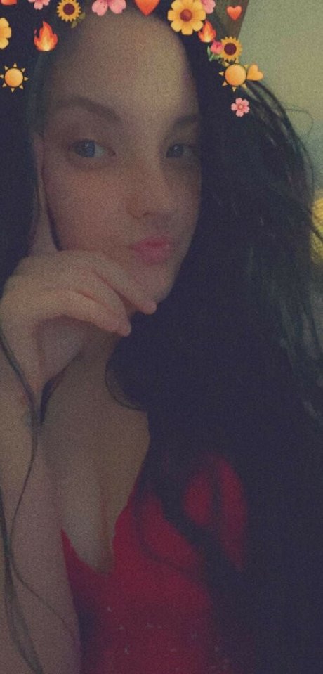 Naakte gelekte OnlyFans-foto van Freckles And Roses