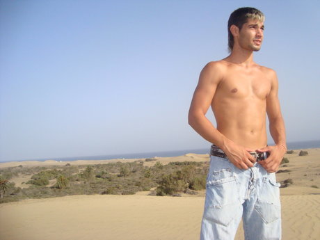 Naakte gelekte OnlyFans-foto van Alextzarpro