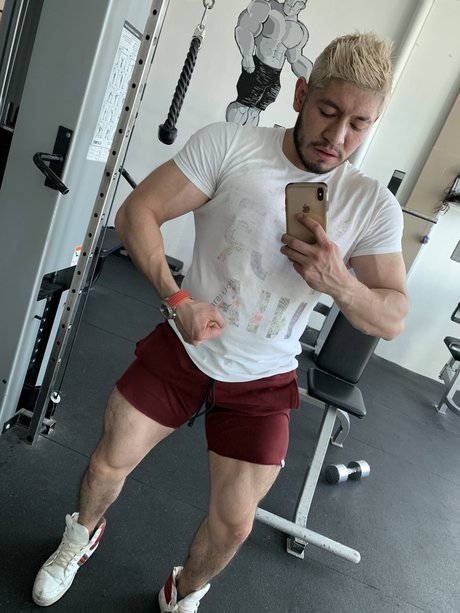 Naakte gelekte OnlyFans-foto van Alex