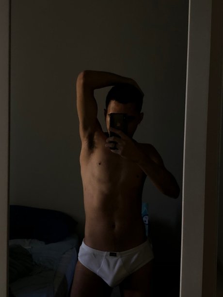 Otto The Exhibitionist Twink