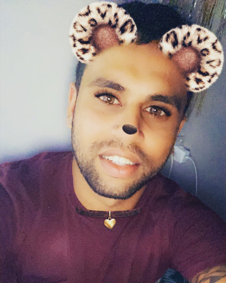 Naakte gelekte OnlyFans-foto van Joshua