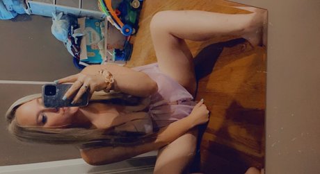 Naakte gelekte OnlyFans-foto van Brianna Ackerson