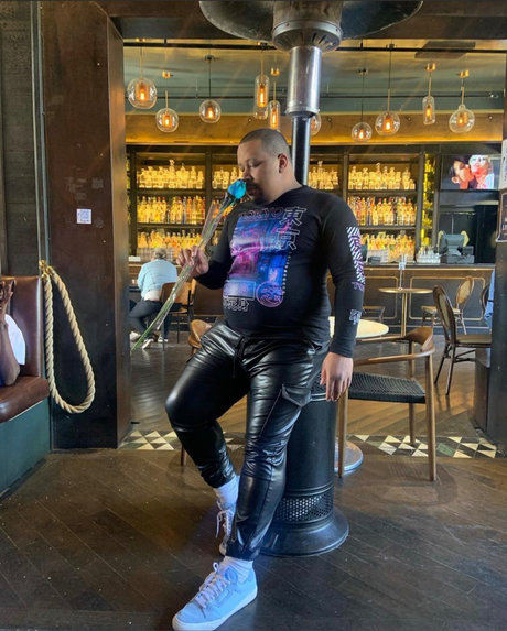 Naakte gelekte OnlyFans-foto van Big Body Benz