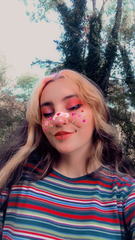 Naakte gelekte OnlyFans-foto van Kaitlyn