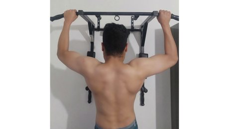 Naakte gelekte OnlyFans-foto van Pedro P