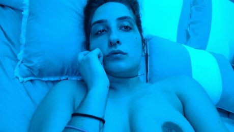 Naakte gelekte OnlyFans-foto van Summer Kinks