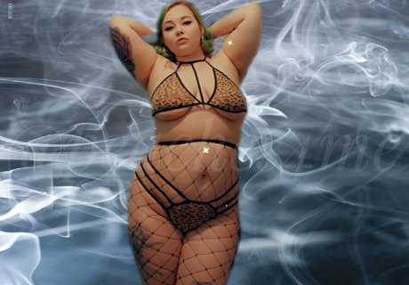 Naakte gelekte OnlyFans-foto van Peaches4mefree