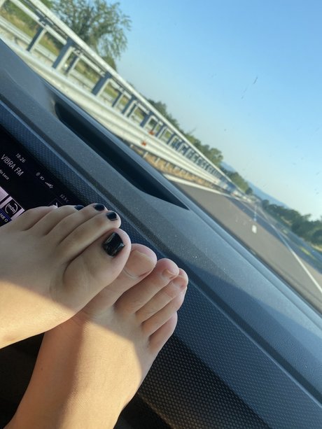 Naakte gelekte OnlyFans-foto van Piedi Lover
