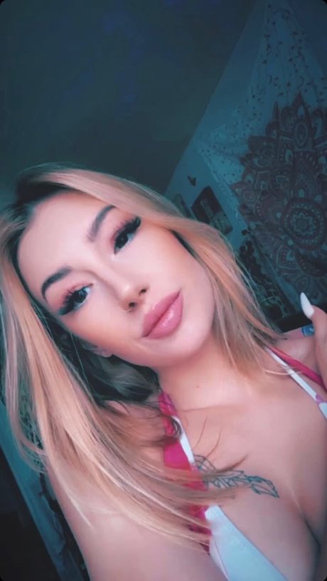 Naakte gelekte OnlyFans-foto van Bunni 