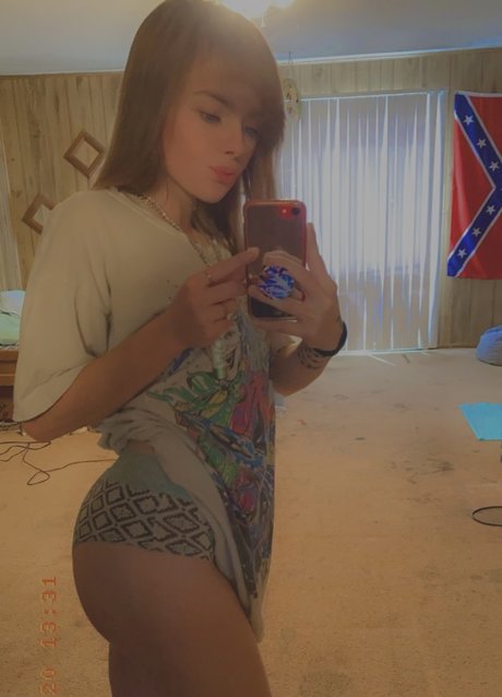 Naakte gelekte OnlyFans-foto van Breanna Kay