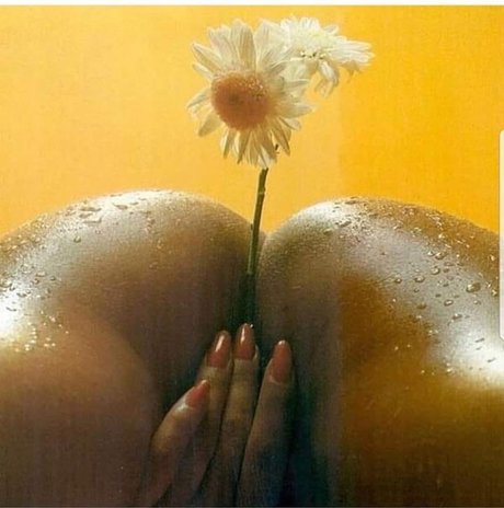 Naakte gelekte OnlyFans-foto van Goddess Luv