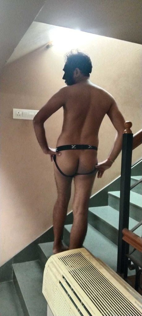 Piyushbottom