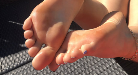 Naakte gelekte OnlyFans-foto van Daisy 