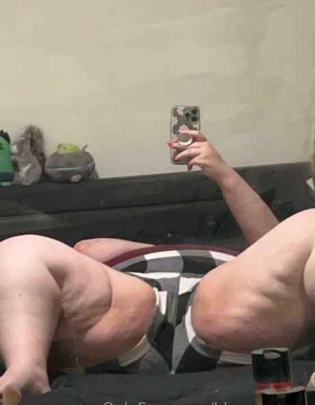 Naakte gelekte OnlyFans-foto van Bbwqueeeen