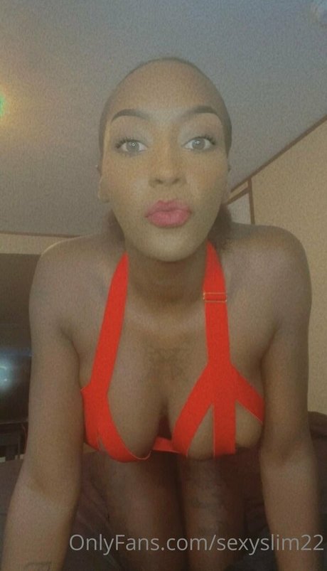 Naakte gelekte OnlyFans-foto van Sexyslim22