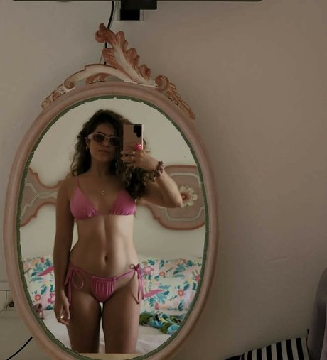 Naakte gelekte OnlyFans-foto van Maisa