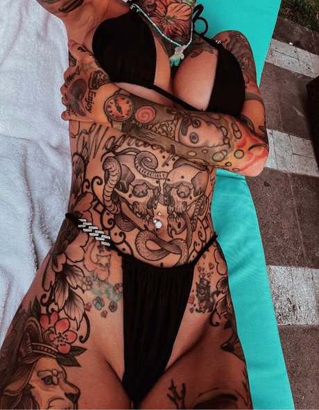 Naakte gelekte OnlyFans-foto van Bantikboy