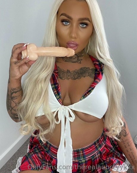Naakte gelekte OnlyFans-foto van Inkedblondieeee