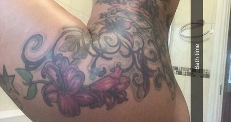 Naakte gelekte OnlyFans-foto van Kerrylouisexxx