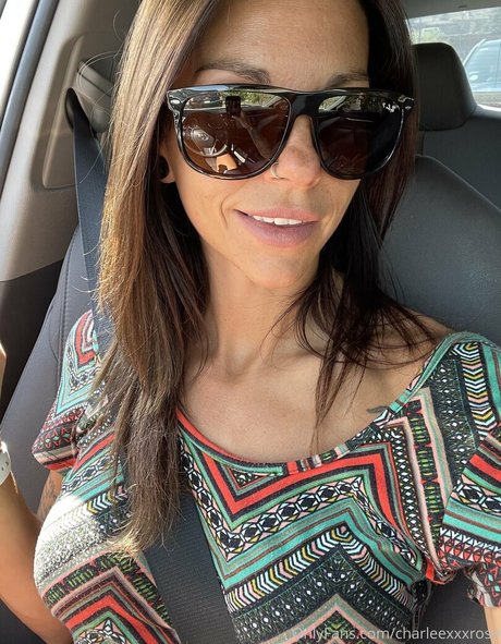 Naakte gelekte OnlyFans-foto van Charleexxxrose