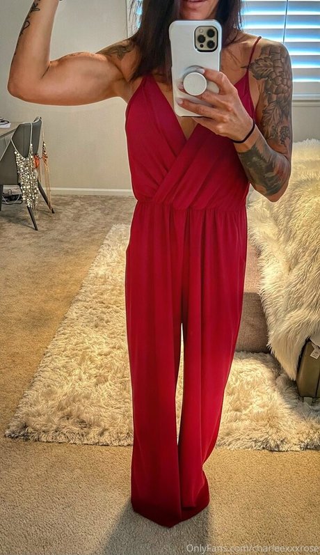 Naakte gelekte OnlyFans-foto van Charleexxxrose