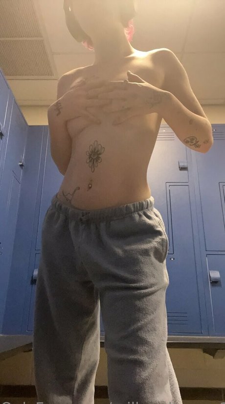 Naakte gelekte OnlyFans-foto van Milkandhoney1201