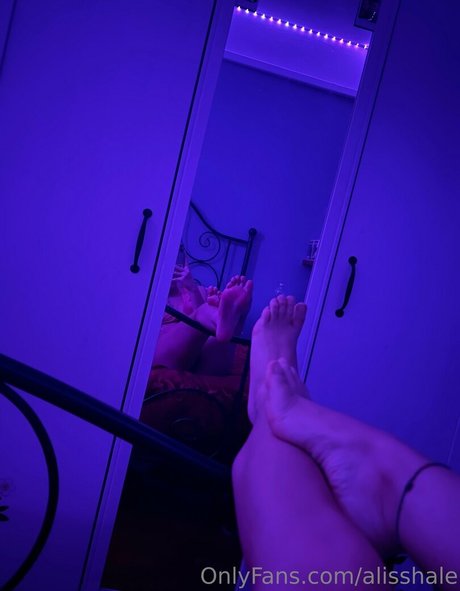 Naakte gelekte OnlyFans-foto van Alisshale