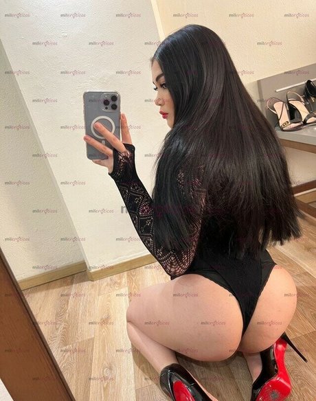 Naakte gelekte OnlyFans-foto van Darlingirina