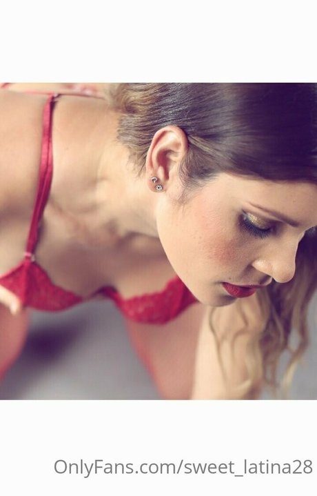 Naakte gelekte OnlyFans-foto van Sweetlatina28
