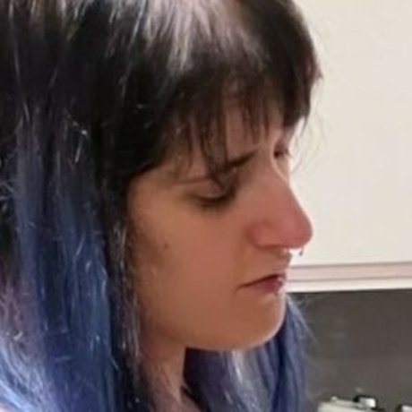 Naakte gelekte OnlyFans-foto van Kysucuac