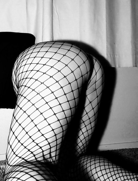 Naakte gelekte OnlyFans-foto van Underyourdome