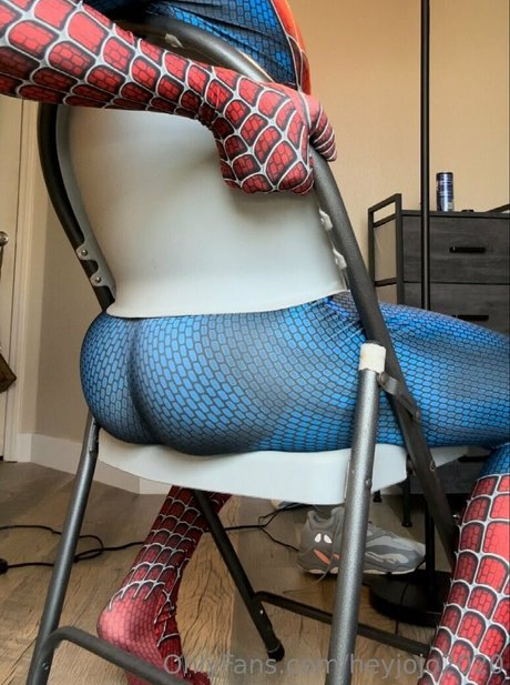 Naakte gelekte OnlyFans-foto van Heyjojo2020