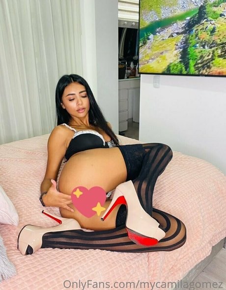 Naakte gelekte OnlyFans-foto van Mycamilagomez